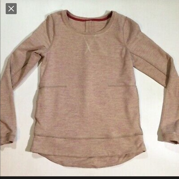 lululemon athletica Tops - LULULEMON EXHALATION PULL OVER-
